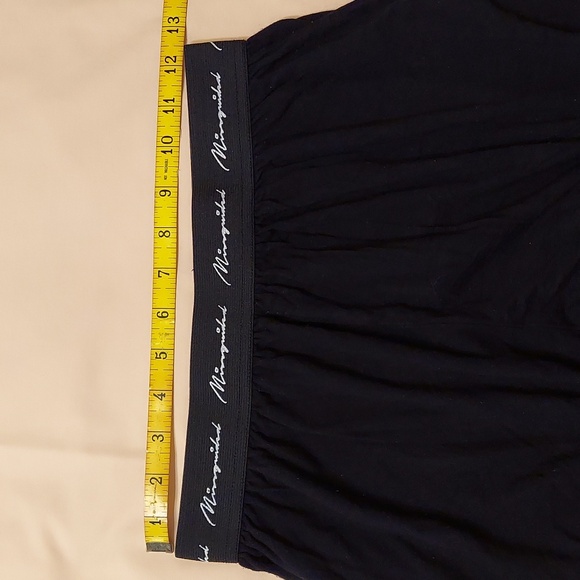 Missguided Black Sleeveless Crop Top and Pants Lounge Set - Picture 10 of 12